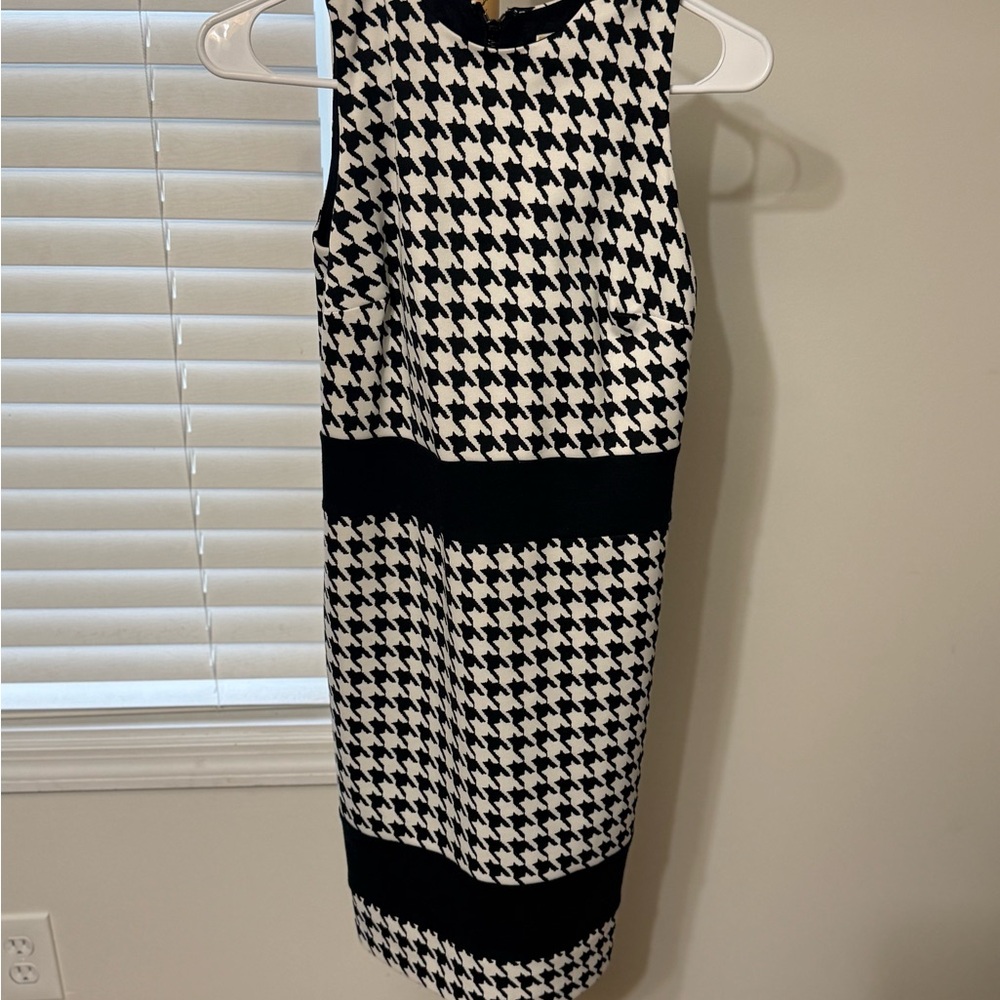 Michael kors Stylish Black and White Houndstooth Dress